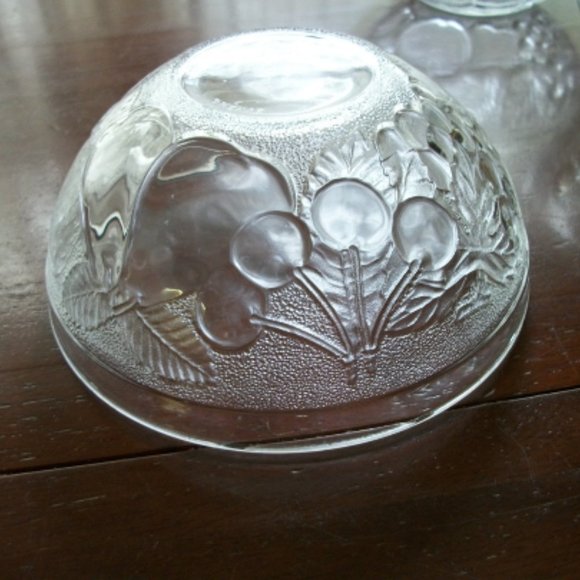 3 glass fruit bowls marked FRANCE - Picture 2 of 2